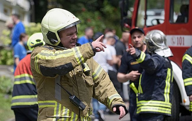 Армия РФ ударила по заправке в Запорожье: вспыхнул пожар, погиб человек Армия РФ ударила по заправке в Запорожье: вспыхнул пожар, погиб человек