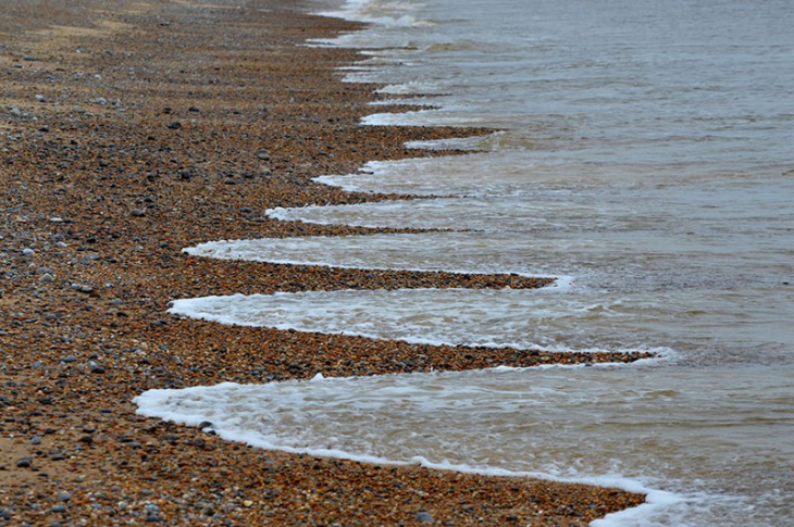 Загадочное явление на пляже, которое не могут объяснить учёные. ФОТО