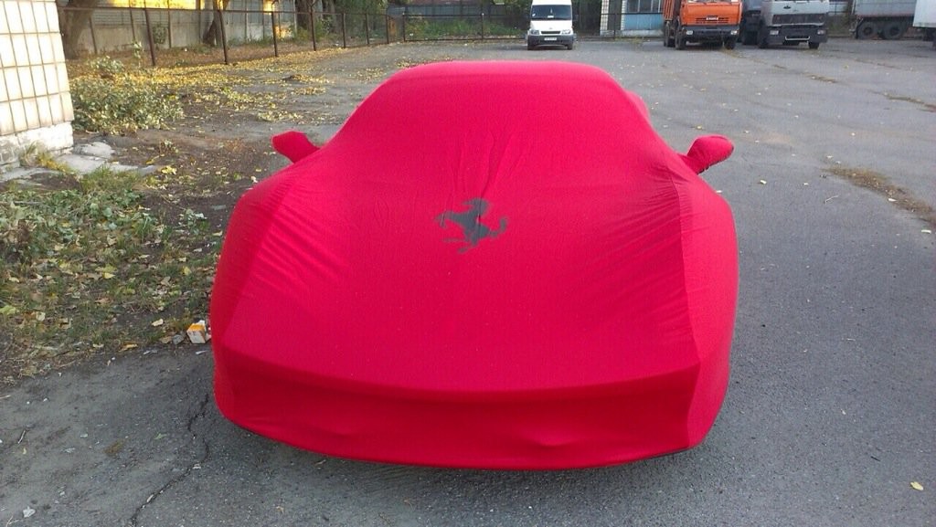 Киевская полиция эвакуировала Ferrari