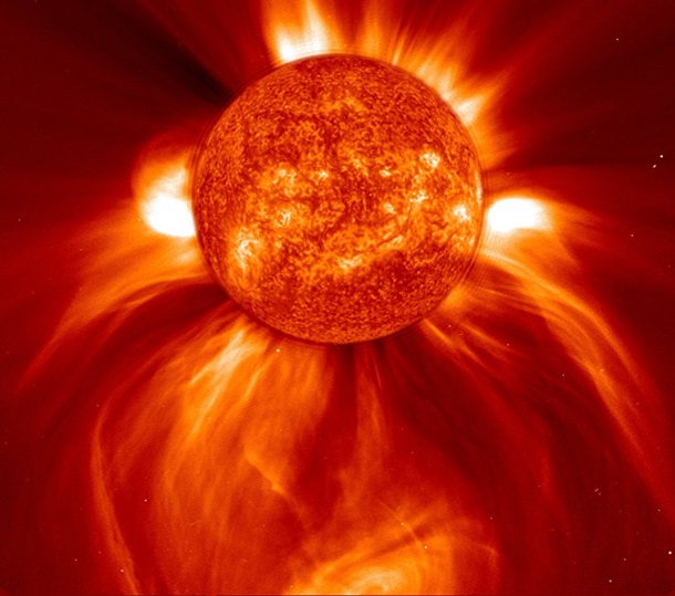 Фото мощного выброса на Солнце победило в конкурсе NASA