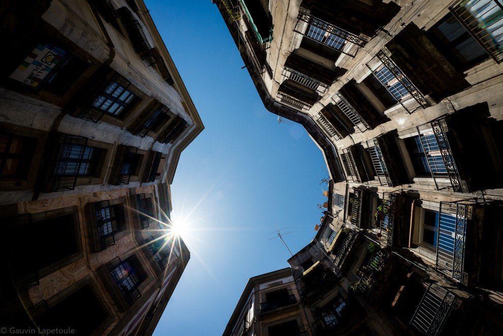 Красота архитектуры Барселоны от фотографа Говина Лапетуля