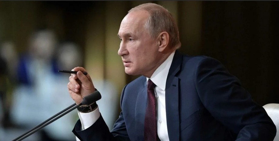 \"Печальный контраст\": Путин ведет Россию в темный лес, из которого ей не выбраться, - экс-главком НАТО (ВИДЕО)