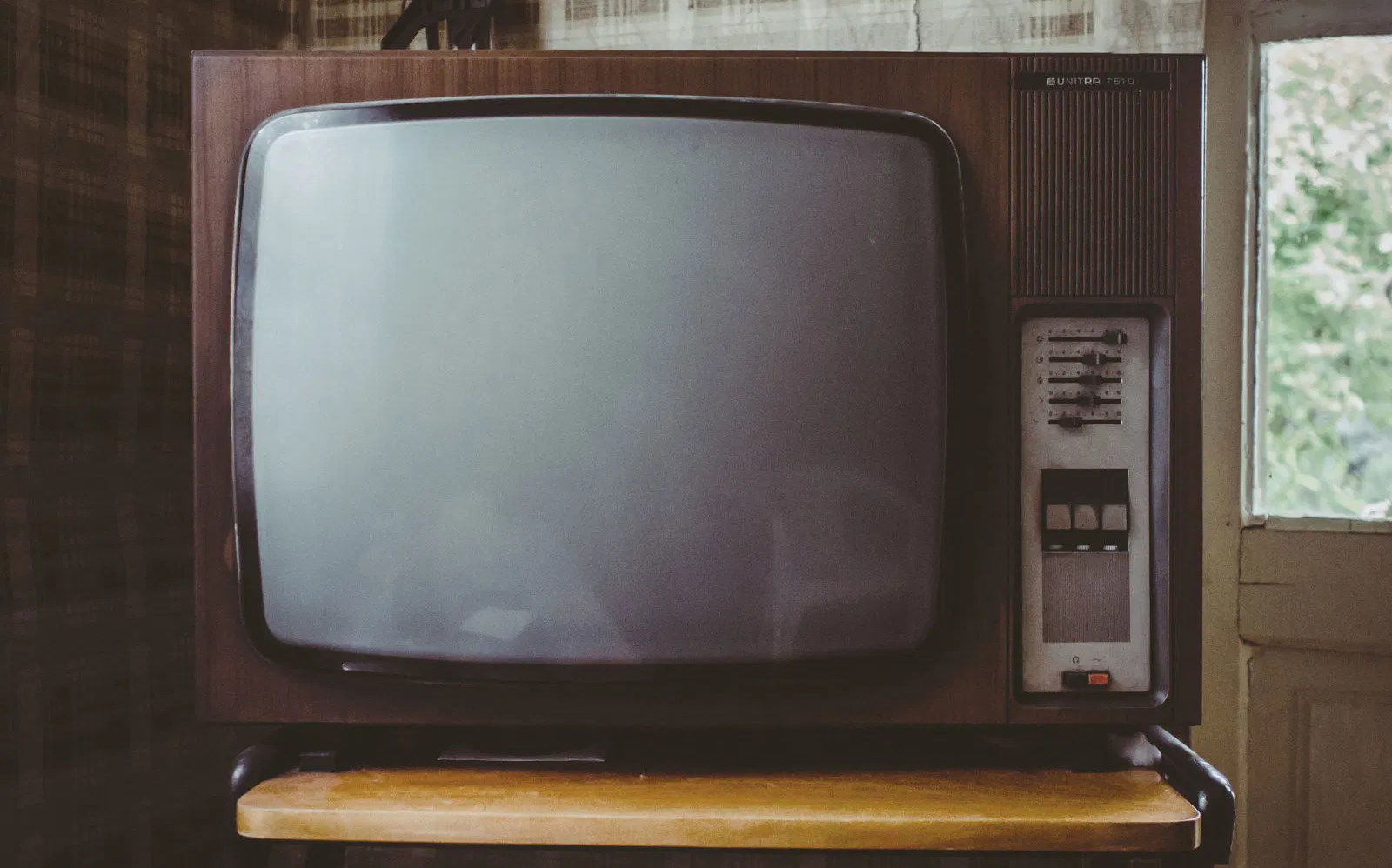 Старый ламповый телевизор ежедневно приводил к падению ADSL-соединения в целой деревне Старый ламповый телевизор ежедневно приводил к падению ADSL-соединения в целой деревне