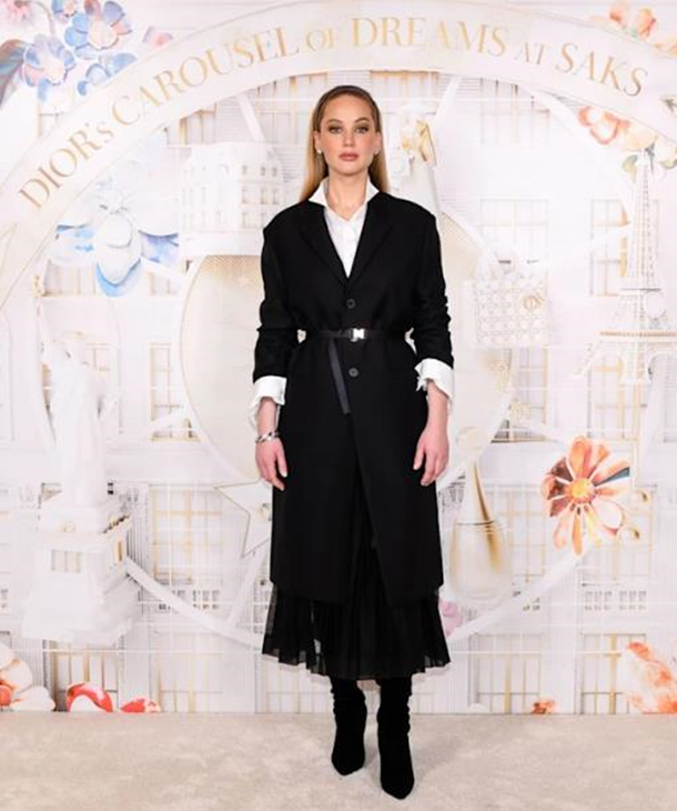 Названі найстильніші селебріті 2023 року (фото) Названі найстильніші селебріті 2023 року (фото)