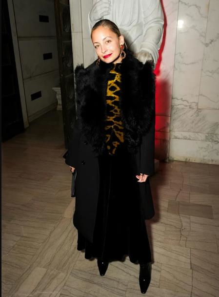 Названі найстильніші селебріті 2023 року (фото) Названі найстильніші селебріті 2023 року (фото)