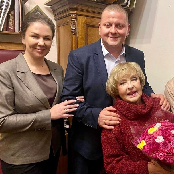 Ада Роговцева розповіла про знайомство із Валерієм Залужним Ада Роговцева розповіла про знайомство із Валерієм Залужним