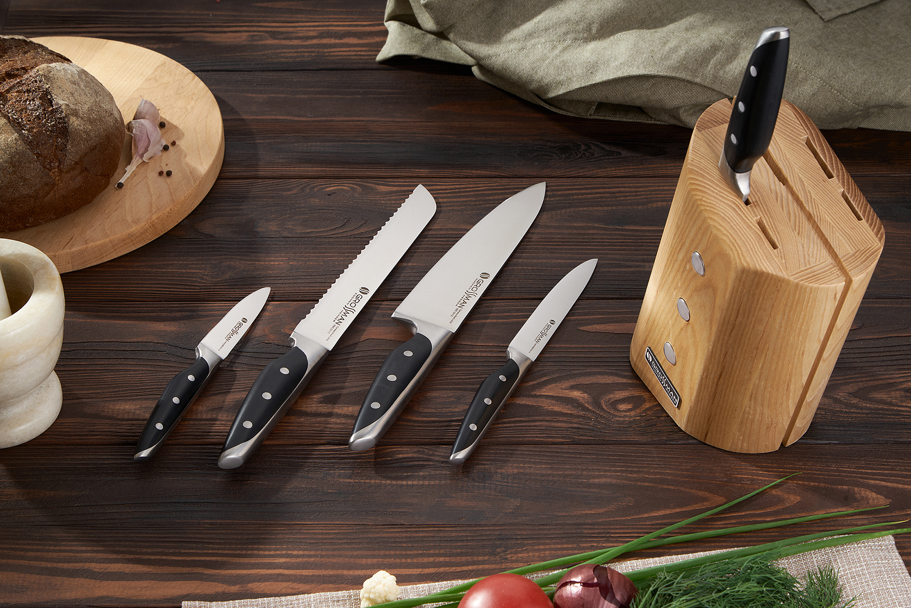 Як вибрати та правильно використовувати кухонний ніж