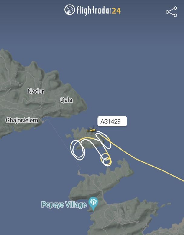Пілот Lufthansa окреслив гігантський пеніс у небі над Сицилією: фото