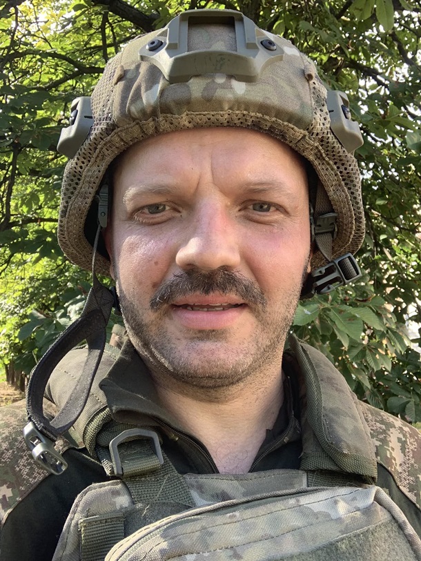 Екссоліст гурту Авіатор вступив до лав ЗСУ Екссоліст гурту Авіатор вступив до лав ЗСУ