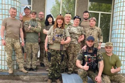 Разом понад 30 років: що відомо про дружину політика Дмитра Корчинського та як вона виглядає Разом понад 30 років: що відомо про дружину політика Дмитра Корчинського та як вона виглядає
