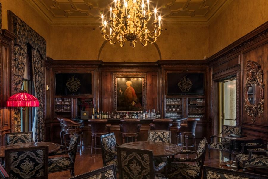 Апартаменти в золоті, курорти й гольф-клуби: якою нерухомістю володіє Трамп Апартаменти в золоті, курорти й гольф-клуби: якою нерухомістю володіє Трамп