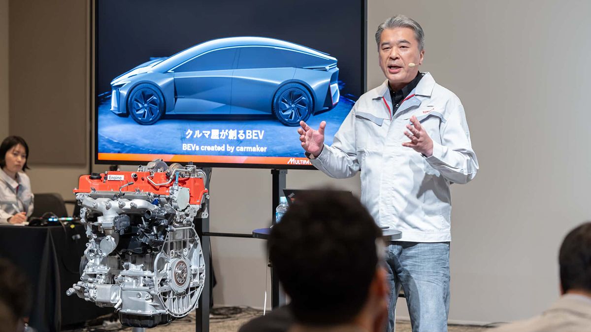 З’явились перші зображення Toyota RAV4 2026 року З’явились перші зображення Toyota RAV4 2026 року