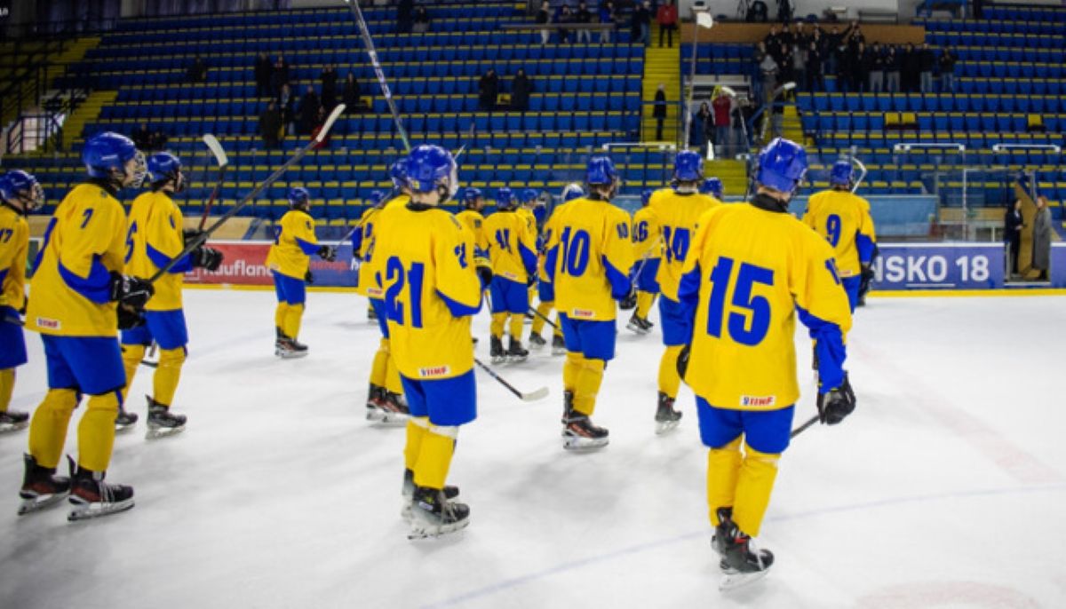 Збірна України U-18 з хокею перемогла однолітків зі Словаччини Збірна України U-18 з хокею перемогла однолітків зі Словаччини