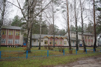 Зеленський спустився до \"підвалу смерті\", де росіяни тримали заручників (фото) Зеленський спустився до \"підвалу смерті\", де росіяни тримали заручників (фото)