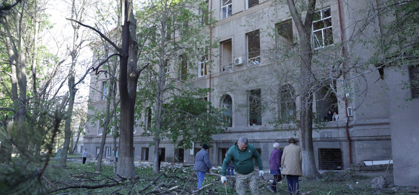 Росіяни пошкодили Запорізьку політехніку: постраждали корпуси й лабораторії (ФОТО) Росіяни пошкодили Запорізьку політехніку: постраждали корпуси й лабораторії (ФОТО)
