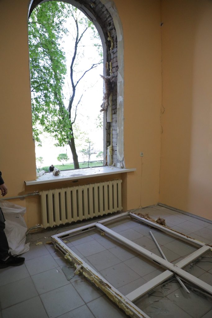 Росіяни пошкодили Запорізьку політехніку: постраждали корпуси й лабораторії (ФОТО) Росіяни пошкодили Запорізьку політехніку: постраждали корпуси й лабораторії (ФОТО)