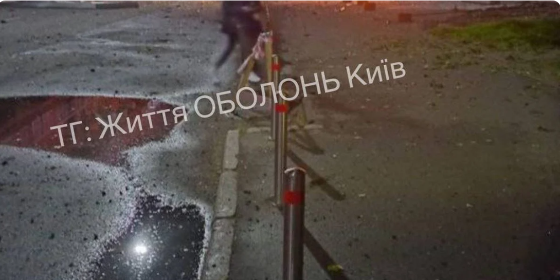 У Києві унаслідок російської атаки постраждав відомий ТРЦ — соцмережі (відео) У Києві унаслідок російської атаки постраждав відомий ТРЦ — соцмережі (відео)