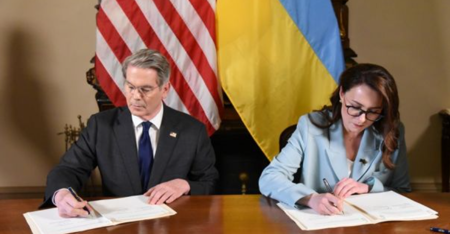 Довгоочікувана угода про копалини: що підписала Україна, навіщо це Трампу і як вона вплине на війну Довгоочікувана угода про копалини: що підписала Україна, навіщо це Трампу і як вона вплине на війну