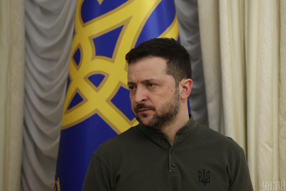Президент України Володимир Зеленський розкрив подробиці розмови з Трампом / фото УНІАН Президент України Володимир Зеленський розкрив подробиці розмови з Трампом / фото УНІАН