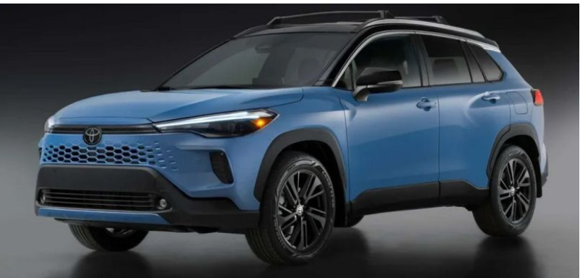 Бюджетний кросовер Toyota 2026 року показали на нових фото Бюджетний кросовер Toyota 2026 року показали на нових фото