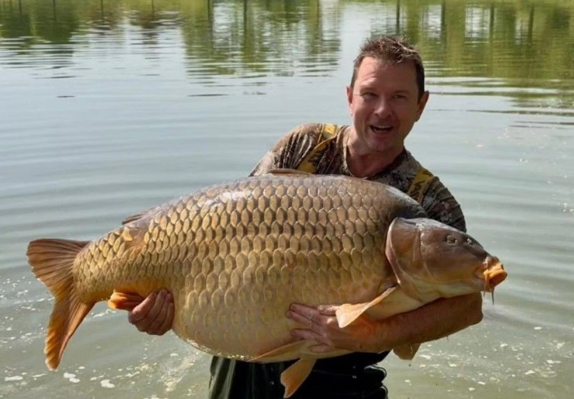 Девід Нок спіймав рекордного коропа  Девід Нок спіймав рекордного коропа