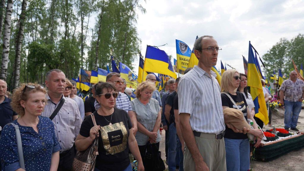 В Охтирці попрощалися з військовослужбовцем Сергієм Граділем, який загинув у Шостці від російського удару В Охтирці попрощалися з військовослужбовцем Сергієм Граділем, який загинув у Шостці від російського удару