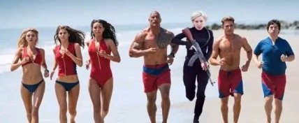 Верещук з автоматом стала зіркою мережі: українці роблять меми та жартують Верещук з автоматом стала зіркою мережі: українці роблять меми та жартують