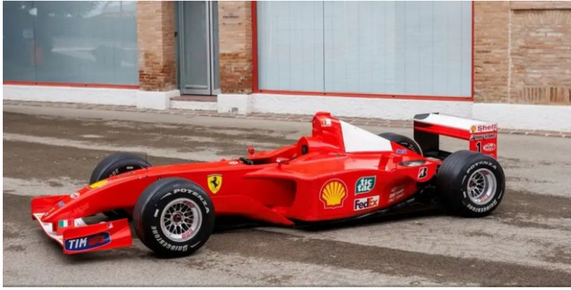 Чемпіонський ексклюзив: переможний Ferrari Шумахера продали за $18 мільйонів (ФОТО) Чемпіонський ексклюзив: переможний Ferrari Шумахера продали за $18 мільйонів (ФОТО)