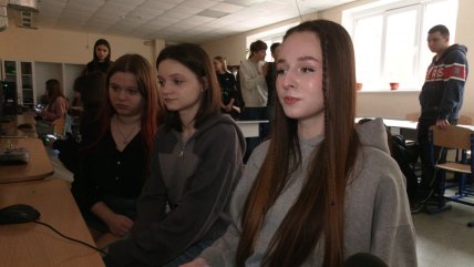 Школярів готують до \"Захисту України\": які області вкладаються найбільше, а які \"прогулюють\" Школярів готують до \"Захисту України\": які області вкладаються найбільше, а які \"прогулюють\"