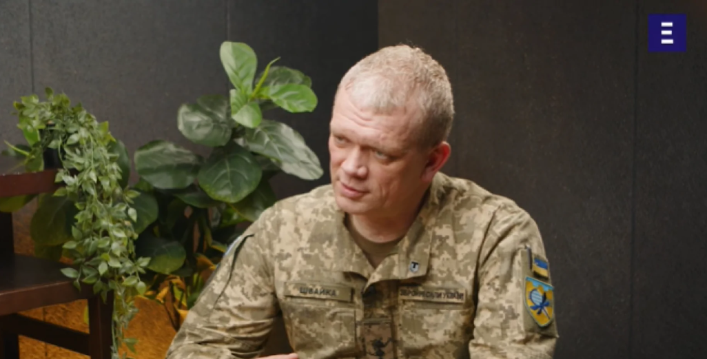 "Кожен має служити": офіцер ТрО назвав вивезення батьками юнаків віком близько 16-17 років за кордон "втечею" "Кожен має служити": офіцер ТрО назвав вивезення батьками юнаків віком близько 16-17 років за кордон "втечею"