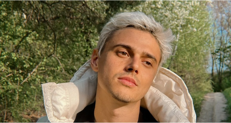 Співак ALEKSEEV заінтригував новим романом і зізнався, чи готовий до дітей: "Мені шкода" Співак ALEKSEEV заінтригував новим романом і зізнався, чи готовий до дітей: "Мені шкода"