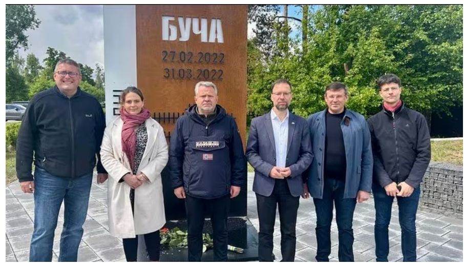 Делегація чиновників з німецького міста Єна відвідала Київ, Бровари і Бучу Делегація чиновників з німецького міста Єна відвідала Київ, Бровари і Бучу
