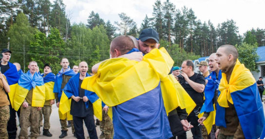 Звільнений з полону захисник не зміг побачити своїх родичів — історія військового Звільнений з полону захисник не зміг побачити своїх родичів — історія військового
