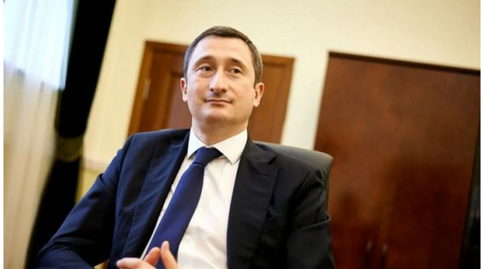 Міністр національної єдності Чернишов прибув до НАБУ та отримав підозру: деталі гучної справи про корупцію Міністр національної єдності Чернишов прибув до НАБУ та отримав підозру: деталі гучної справи про корупцію