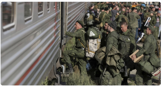 Катастрофа для Путіна: понад 20 000 російських солдатів самовільно залишили свої частини в Україні Катастрофа для Путіна: понад 20 000 російських солдатів самовільно залишили свої частини в Україні