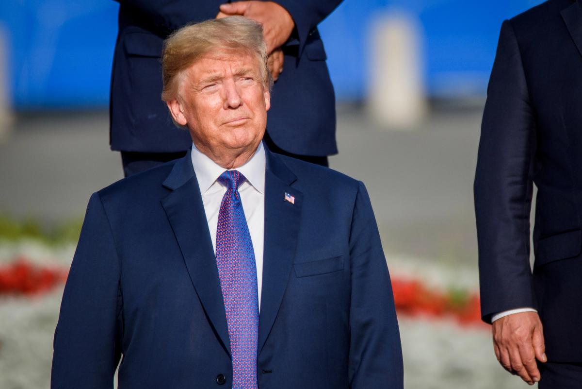 Трамп використає президентські повноваження для відправки озброєнь в Україну / фото ua.depositphotos.com Трамп використає президентські повноваження для відправки озброєнь в Україну / фото ua.depositphotos.com