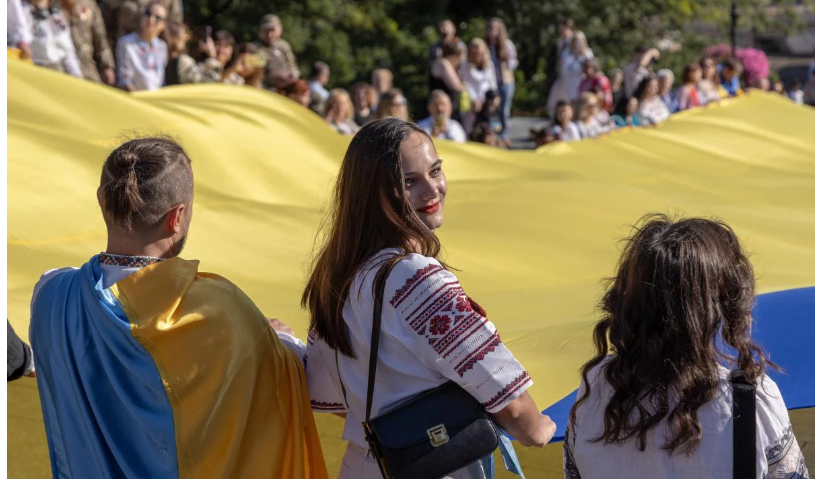 Ціна незалежності: як українці вітали Україну від Ужгорода до Харкова і від Сум до Одеси Ціна незалежності: як українці вітали Україну від Ужгорода до Харкова і від Сум до Одеси