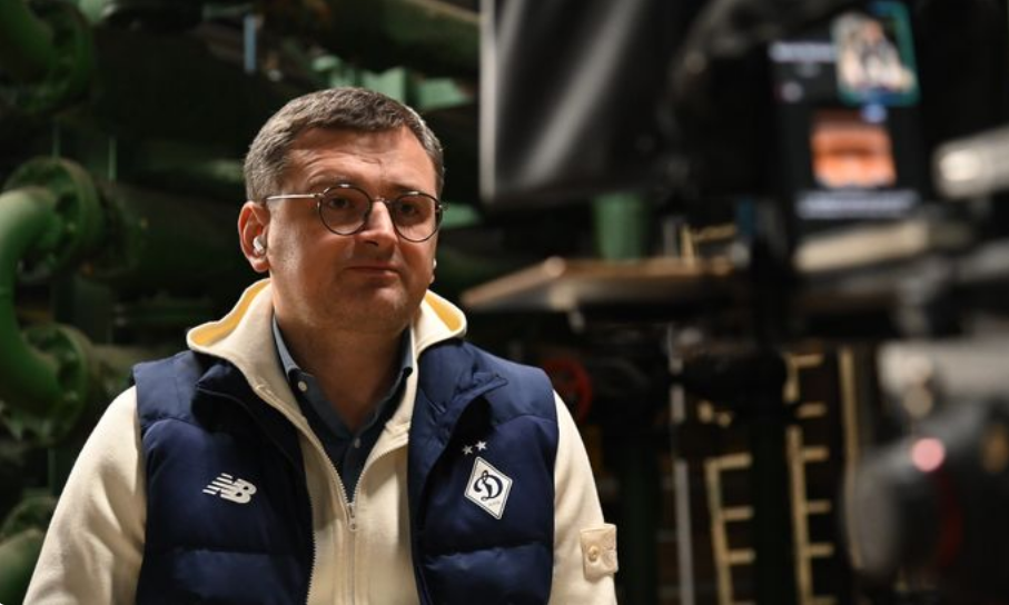 Європейські ЗМІ пишуть про втечу екс-міністра МЗС Кулеби з України. У його прес-службі спростовують Європейські ЗМІ пишуть про втечу екс-міністра МЗС Кулеби з України. У його прес-службі спростовують