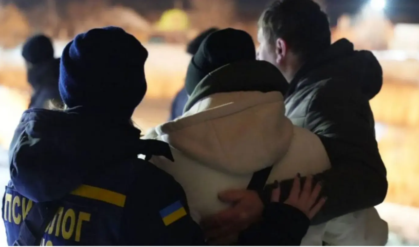 Через атаку рф у Києві горить багатоповерхівка: є постраждалі, людей евакуюють Через атаку рф у Києві горить багатоповерхівка: є постраждалі, людей евакуюють