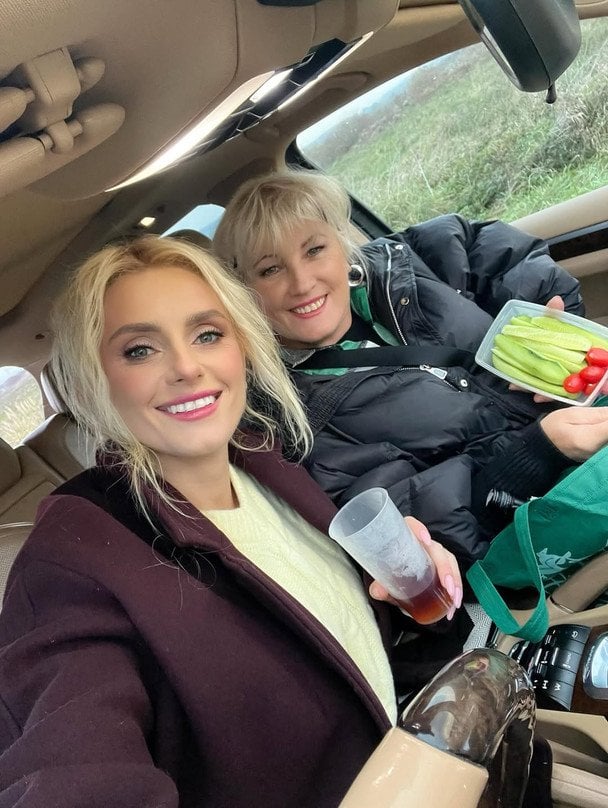 Ірина Федишин із мамою / © instagram.com/irynafedyshyn
