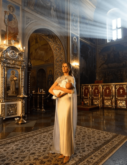Леся Нікітюк показала щемкі світлини з хрещення синочка Леся Нікітюк показала щемкі світлини з хрещення синочка