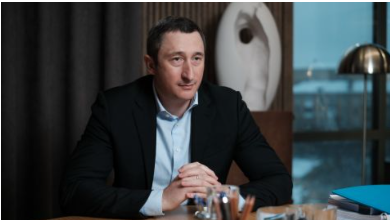 НАБУ і САП вручили Чернишову клопотання про запобіжний у вигляді тримання під вартою НАБУ і САП вручили Чернишову клопотання про запобіжний у вигляді тримання під вартою