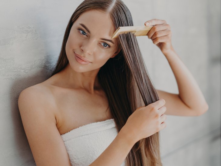 Медики назвали сім продуктів, які запобігають випаданню волосся