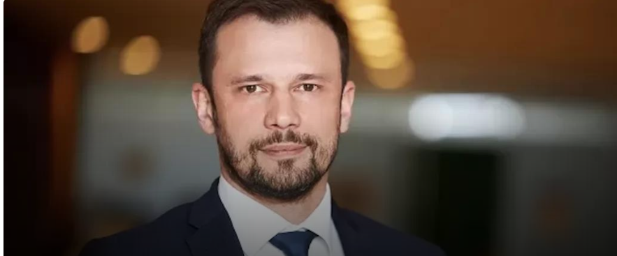 У парламентському комітеті з питань освіти повідомили, що українські школярі будуть складати чотири предмети НМТ в один день У парламентському комітеті з питань освіти повідомили, що українські школярі будуть складати чотири предмети НМТ в один день