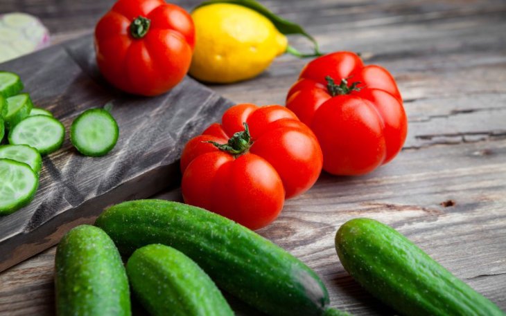 Лікарі рекомендують їсти огірки щодня: знижують артеріальний тиск, зміцнюють кістки