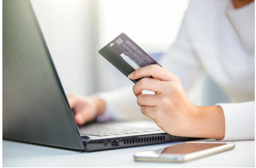 Е-акциз відкладають на рік: як це вплине на банки та бізнес Е-акциз відкладають на рік: як це вплине на банки та бізнес