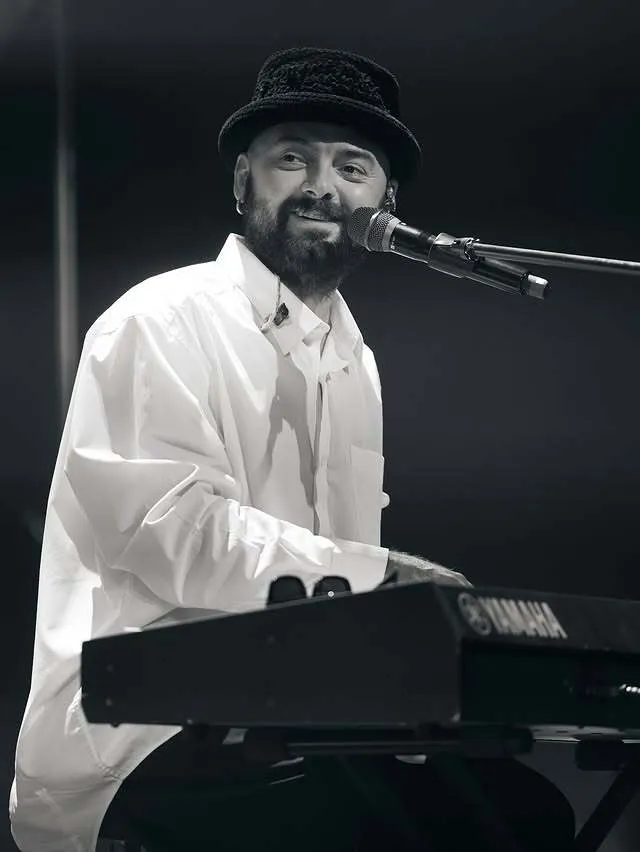 Зірки в траурі: як проходить прощання з Михайлом Клименком із гурту ADAM. Ексклюзивні фото Зірки в траурі: як проходить прощання з Михайлом Клименком із гурту ADAM. Ексклюзивні фото