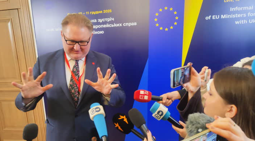 "План Б" та мовчанка Орбана: як ЄС розблокував рух України до вступу та що буде далі "План Б" та мовчанка Орбана: як ЄС розблокував рух України до вступу та що буде далі