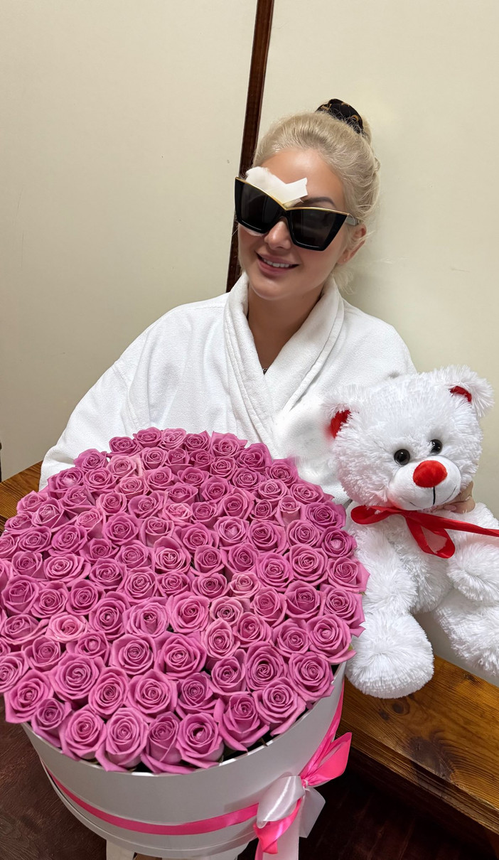 Бужинська показалася на лікарняному ліжку після операції Бужинська показалася на лікарняному ліжку після операції