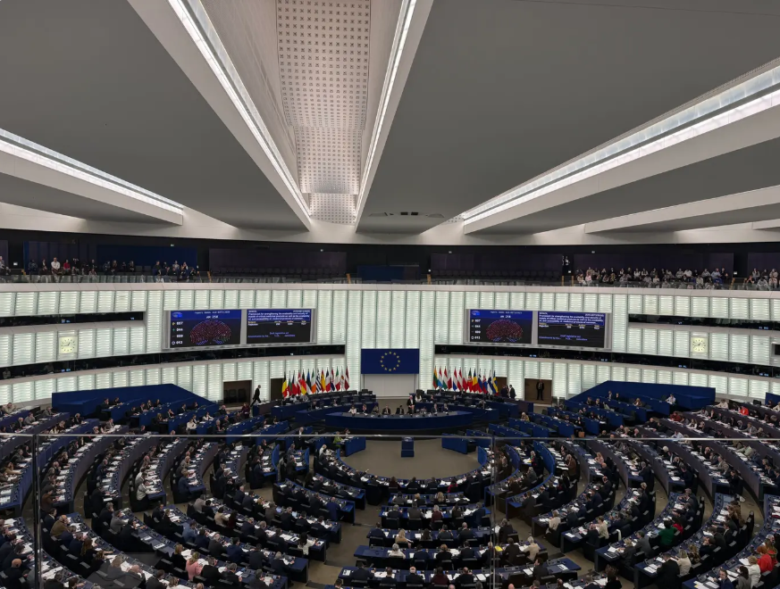 Європарламент схвалив прискорену процедуру для кредиту Україні на 90 млрд євро Європарламент схвалив прискорену процедуру для кредиту Україні на 90 млрд євро